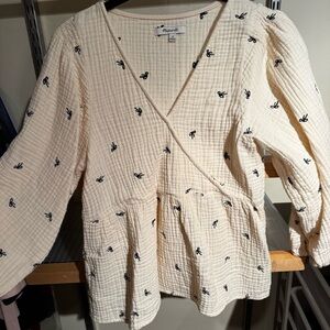 Madewell lightspun peplum wrap top in tiny bows in XS